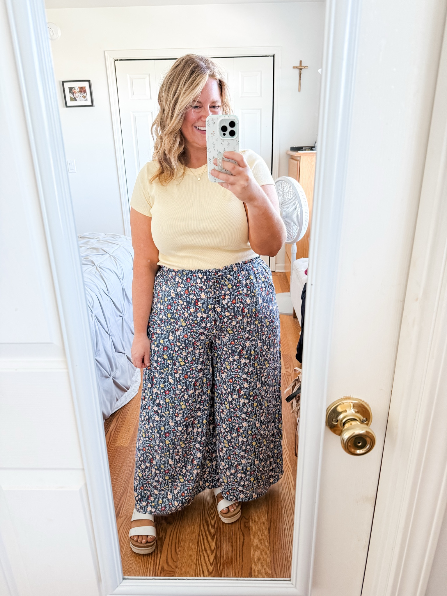Wearing an XL in my tee and XXL in my floral pants

#LTKmomlife #LTKMidsize #LTKWorkwear