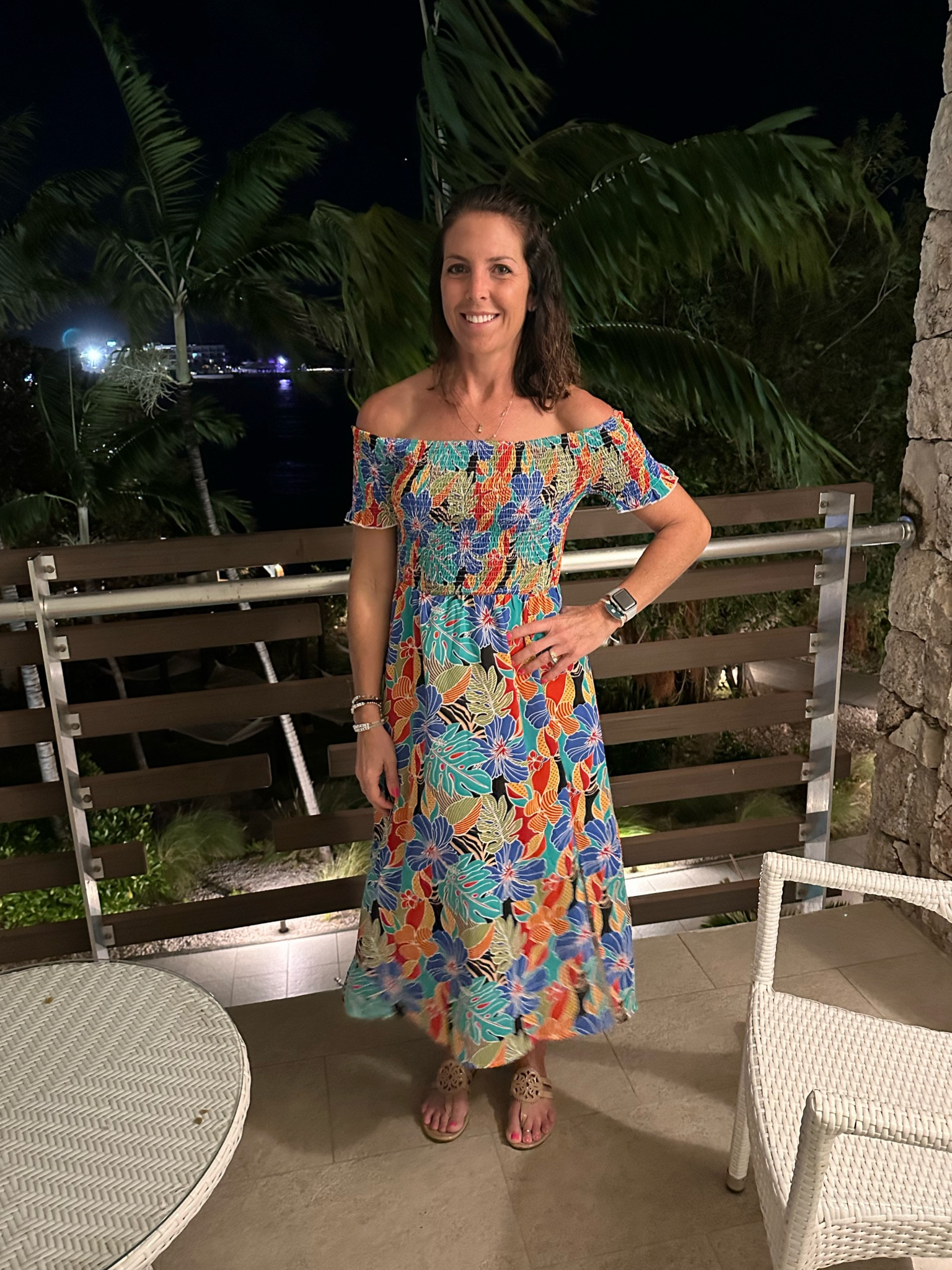 Most amazing light weight tropical dress for vacation, true to size

#cupshe

#LTKfindsunder50 #LTKtravel