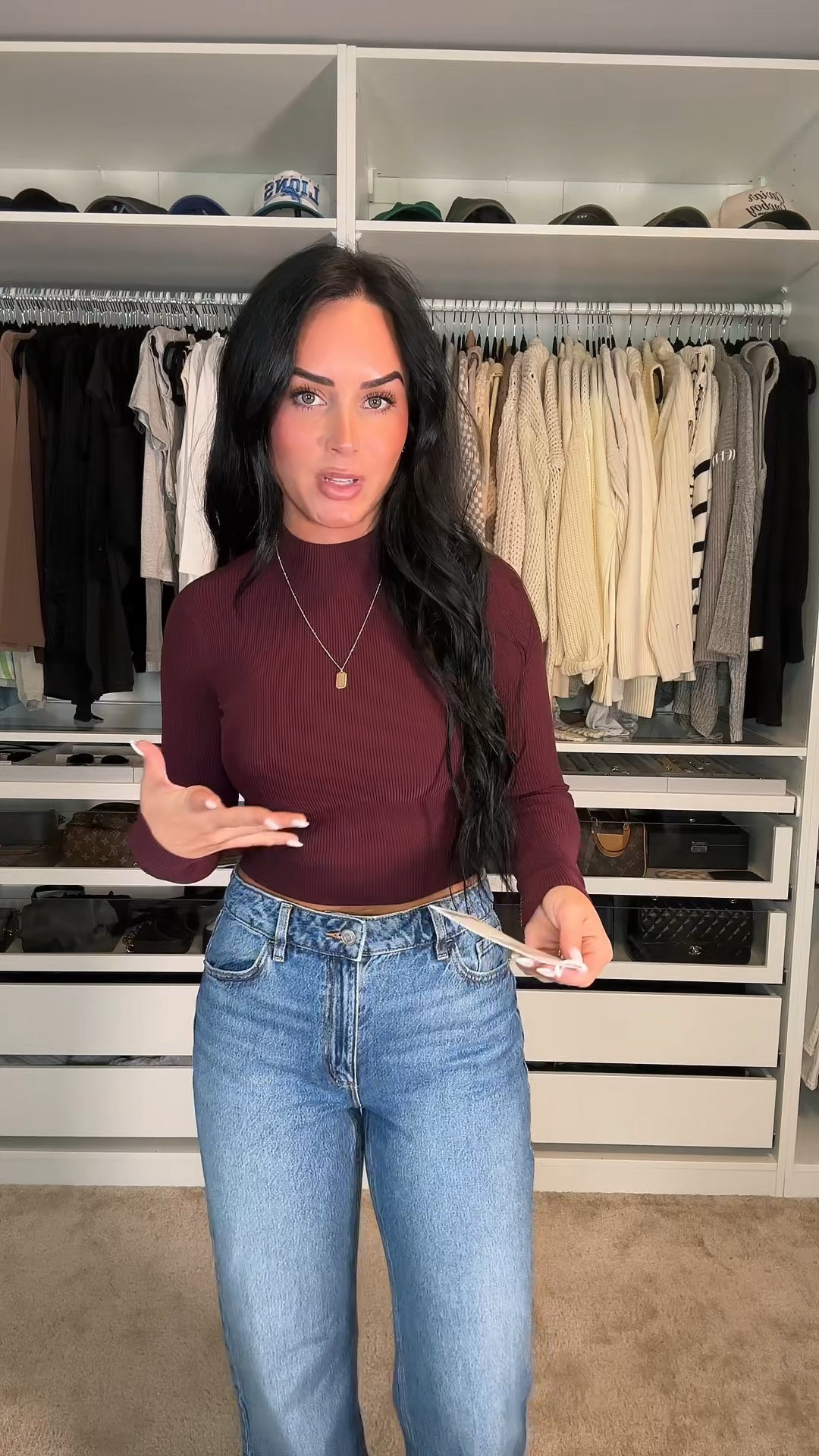 I’m wearing a size small top, size 27 jeans 


#LTKVideo #LTKStyleTip #LTKActive