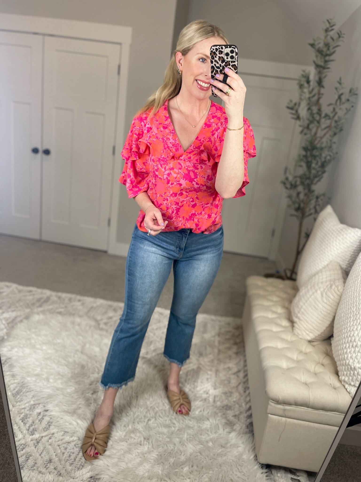 Daily try on, floral blouse, Walmart outfit, time and tru jeans 

#LTKshoecrush #LTKstyletip #LTKunder50