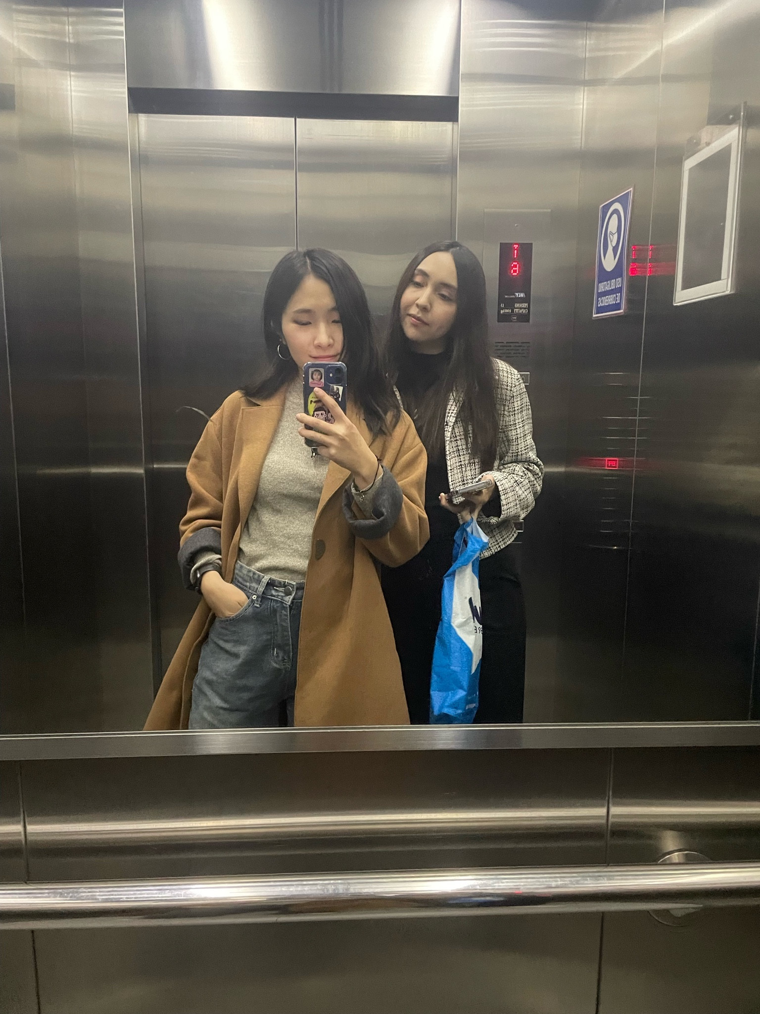 Elevator shot! 📸 Before meeting Ari’s cousins for dinner in Mexico 😊

#LTKtravel #LTKSeasonal #LTKstyletip