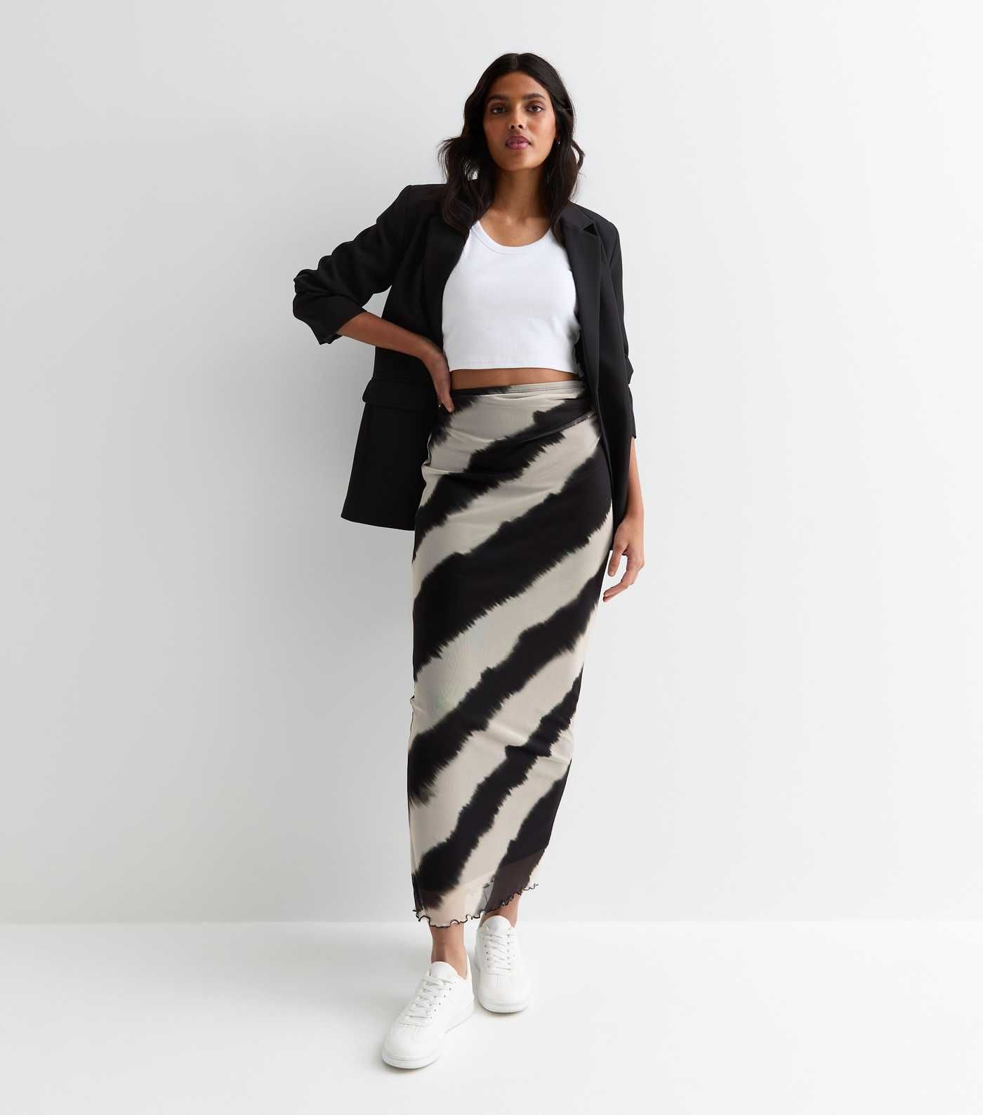 Black Diagonal Stripe Mesh Midi Skirt | New Look | New Look (UK)