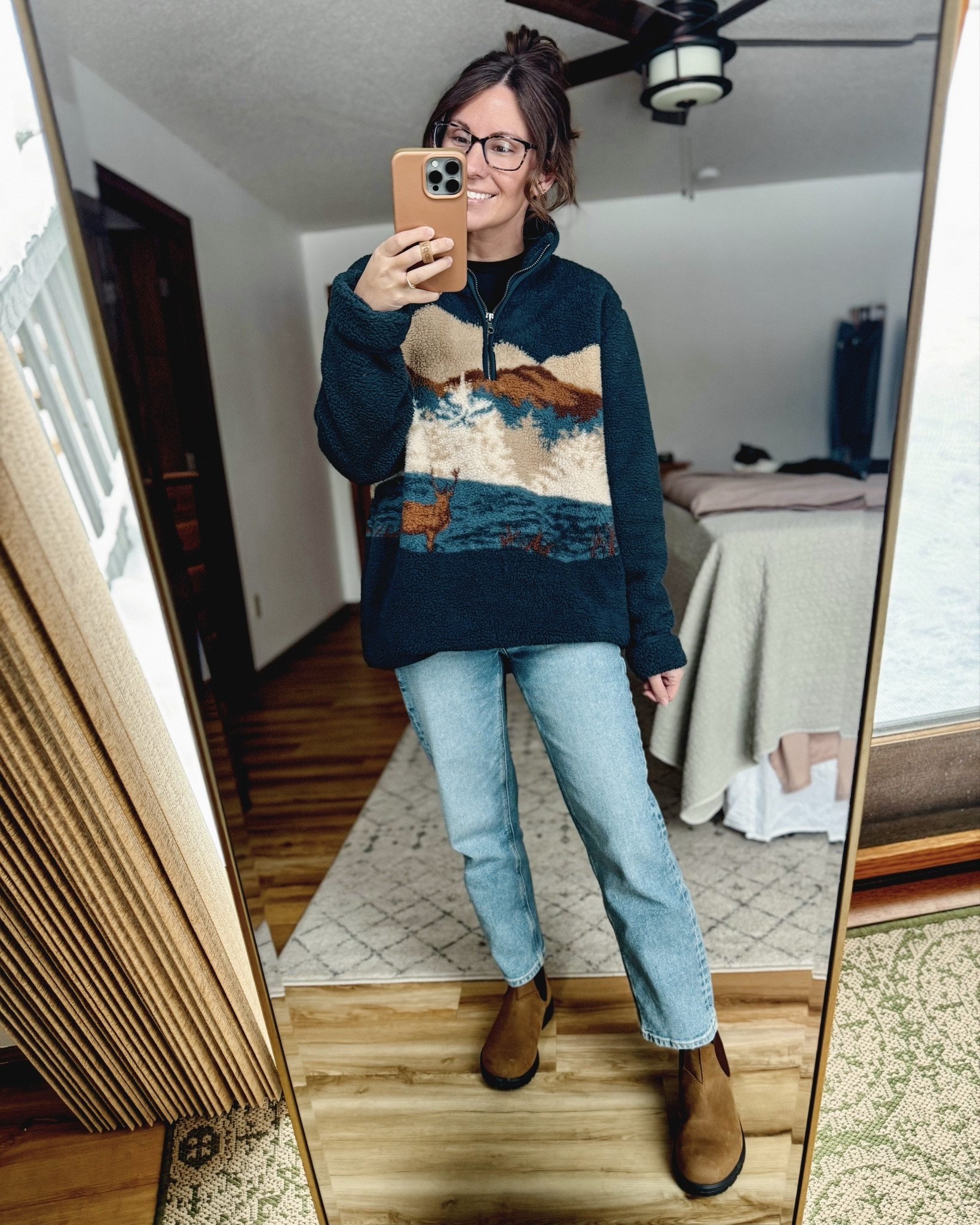 Men’s small in the Sherpa (my print may be sold out but there’s others), medium in my long sleeve, and 00 short in my jeans. 

My blundstone boots are size 6.5

#LTKPetite #LTKSeasonal #LTKFindsUnder100