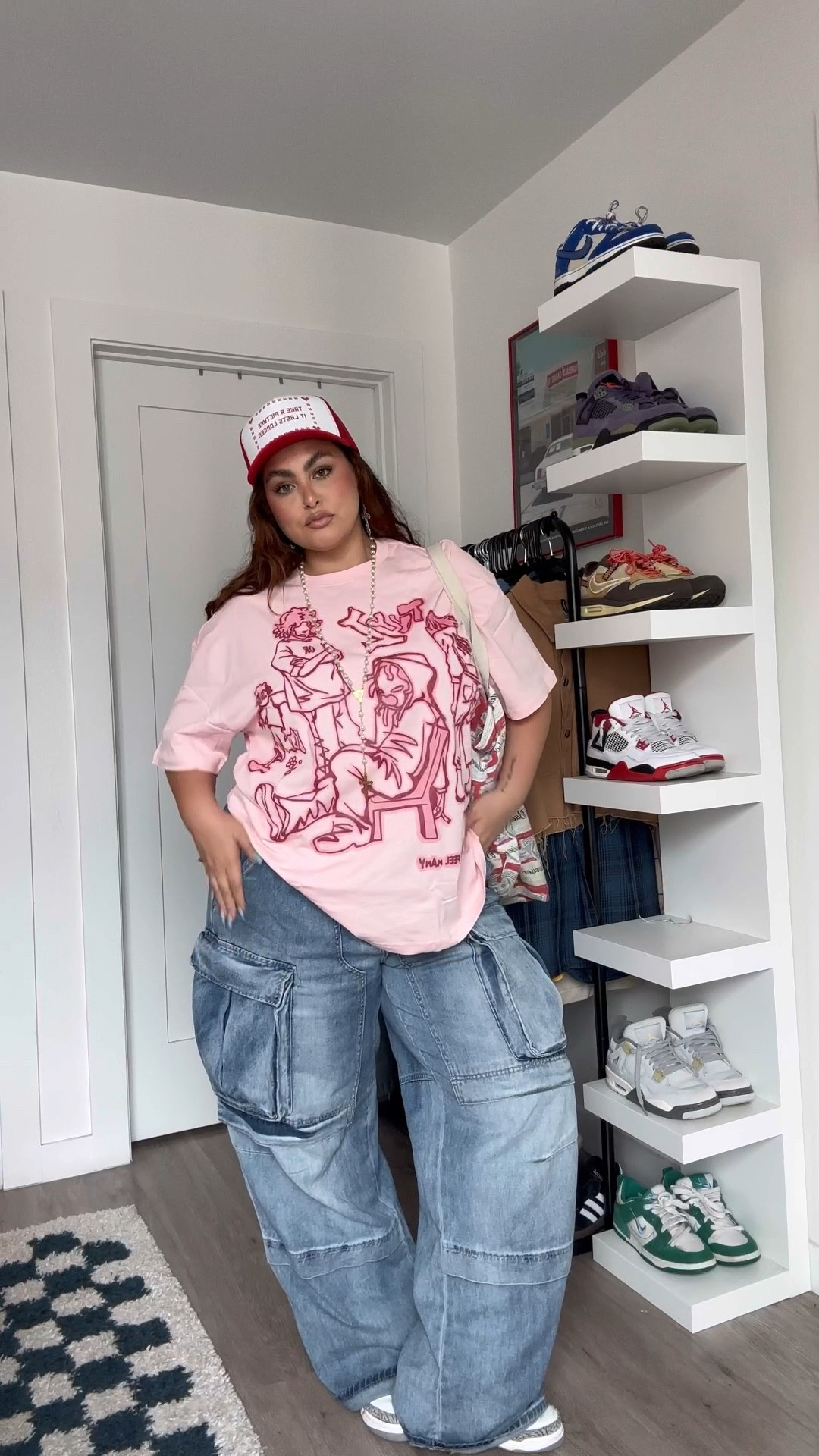 My favorite- a baggy fit with a pop of color🩷 
T-shirt: XL 
Jeans: on instagram highlight, linked some other denim here! 

#LTKstyletip #LTKcurves #LTKFind