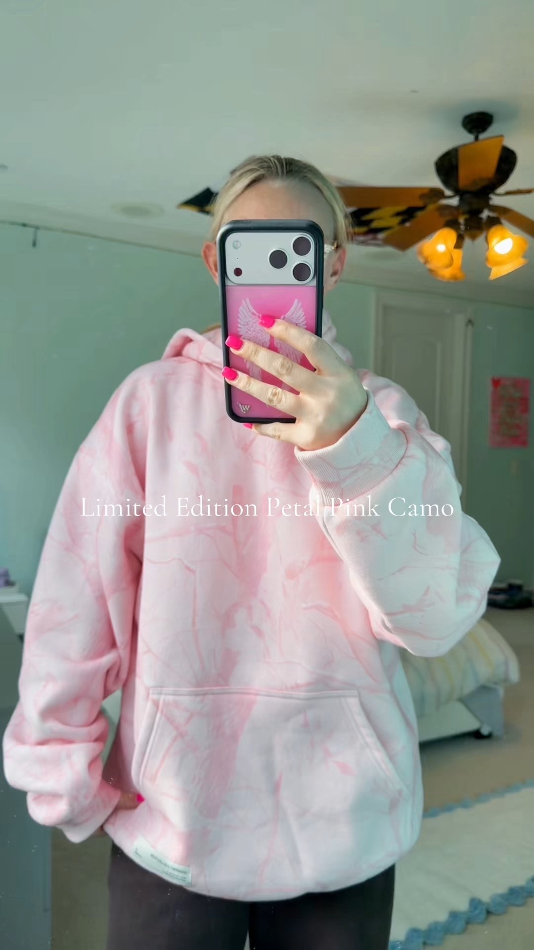 LIMITED EDITION Petal Pink Camo Hoodie from Comfrt 🩷



#LTKootd