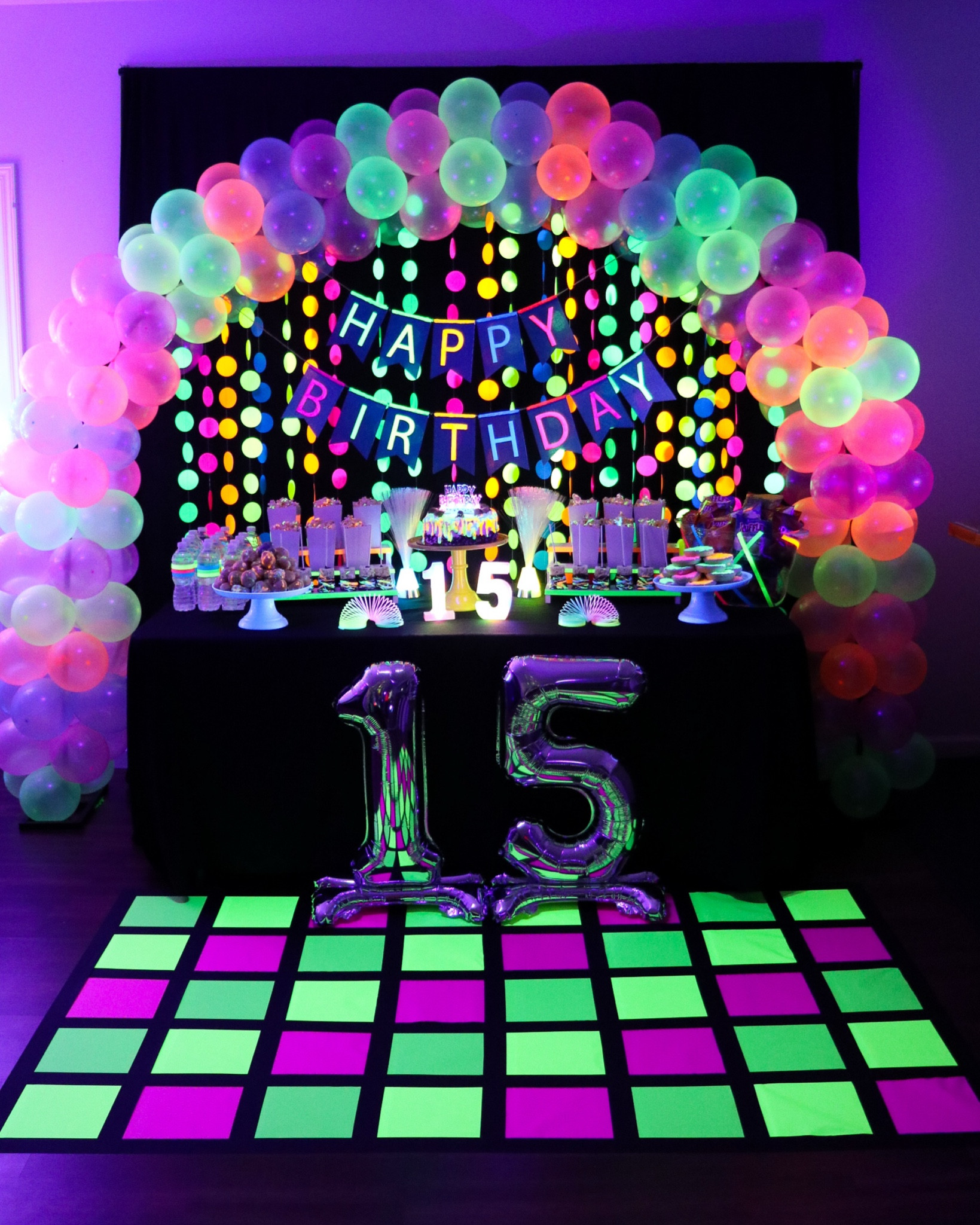Glow Birthday Party


#teenbirthday #glowparty #birthdaypartyforboys #boybirthday 

#LTKFamily #LTKParties #LTKHome