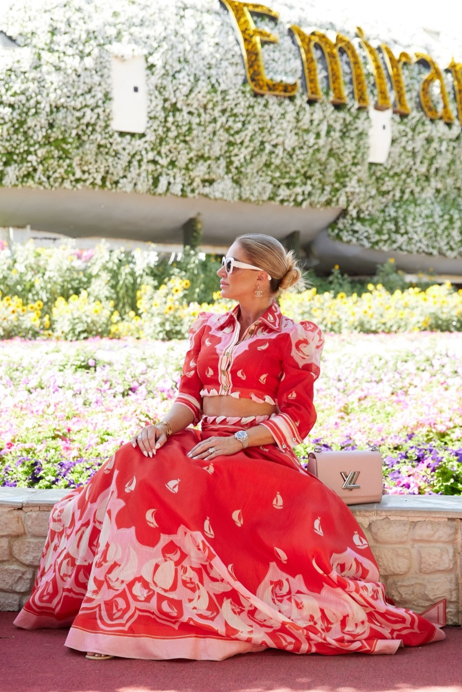 Lady in red ♥️

#LTKSeasonal #LTKtravel #LTKFind