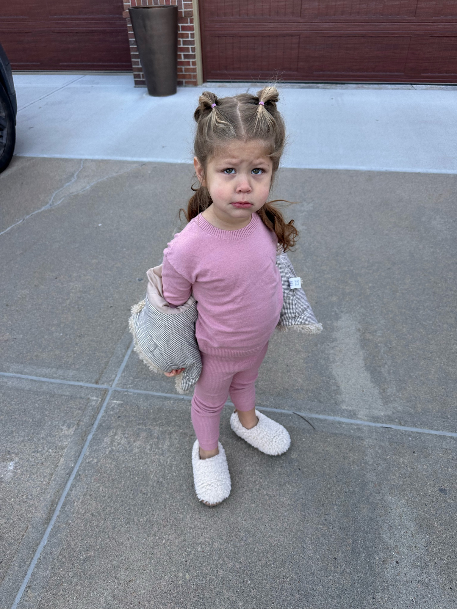 The cutest toddler girl sweater set and Sherpa boots from target 

#LTKSeasonal #LTKKids #LTKGiftGuide