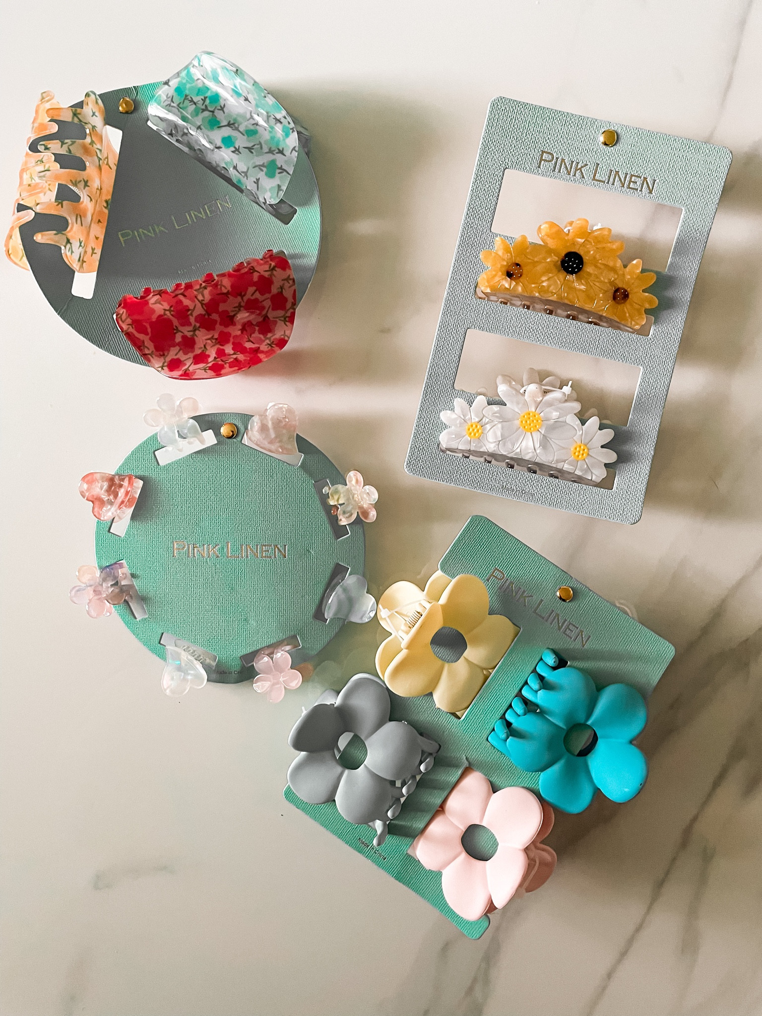 Hair clips, hair accessories, hair claws, floral hair clips, floral hair accessories, toddler hair clips, toddler hair accessories, mommy and me, mommy and me accessories

#LTKbeauty #LTKkids #LTKunder50