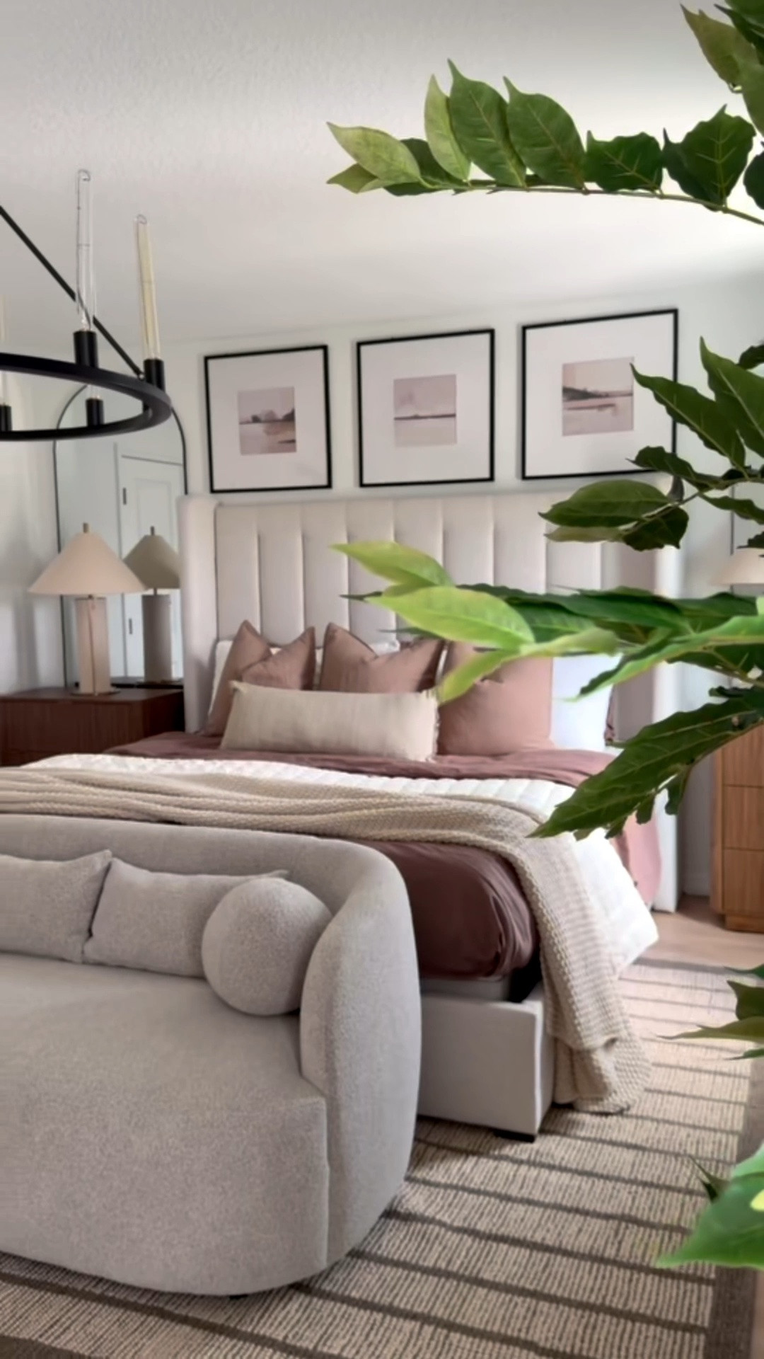 Curating my bedroom with these pretty home finds ❤️


Modern home
Home decor
Bedroom refresh
Bedroom decor
Home favorites
Top picks

#LTKHome #LTKselfcare #LTKmomlife