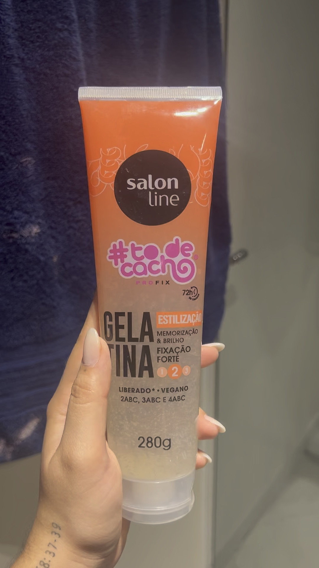 Ótima dica para gelatina de cabelo amores! Quem gosta de definição, baby hairs e aquele aspecto “nossa so sai do banho e vim, sabe?” É atualmente a que mais uso para pós finalização e penteados!

#LTKbeauty #LTKbrasil