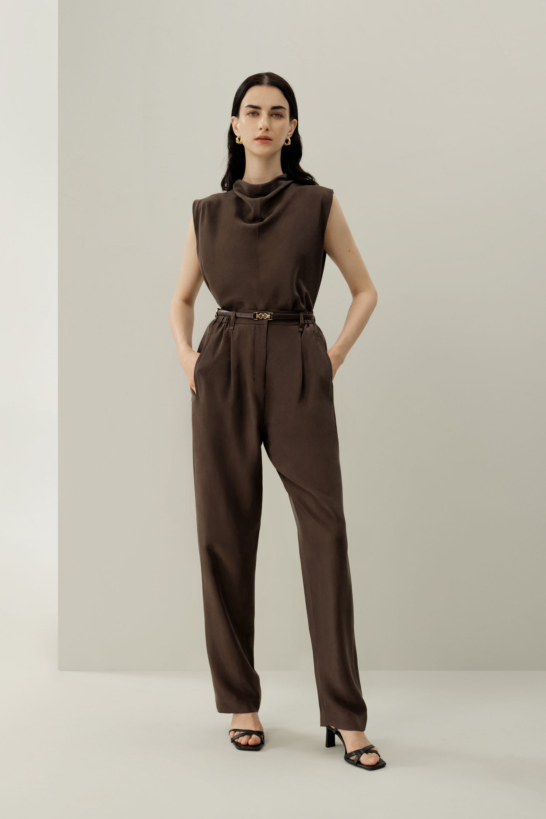 Silk Habotai sleeveless top | LILYSILK