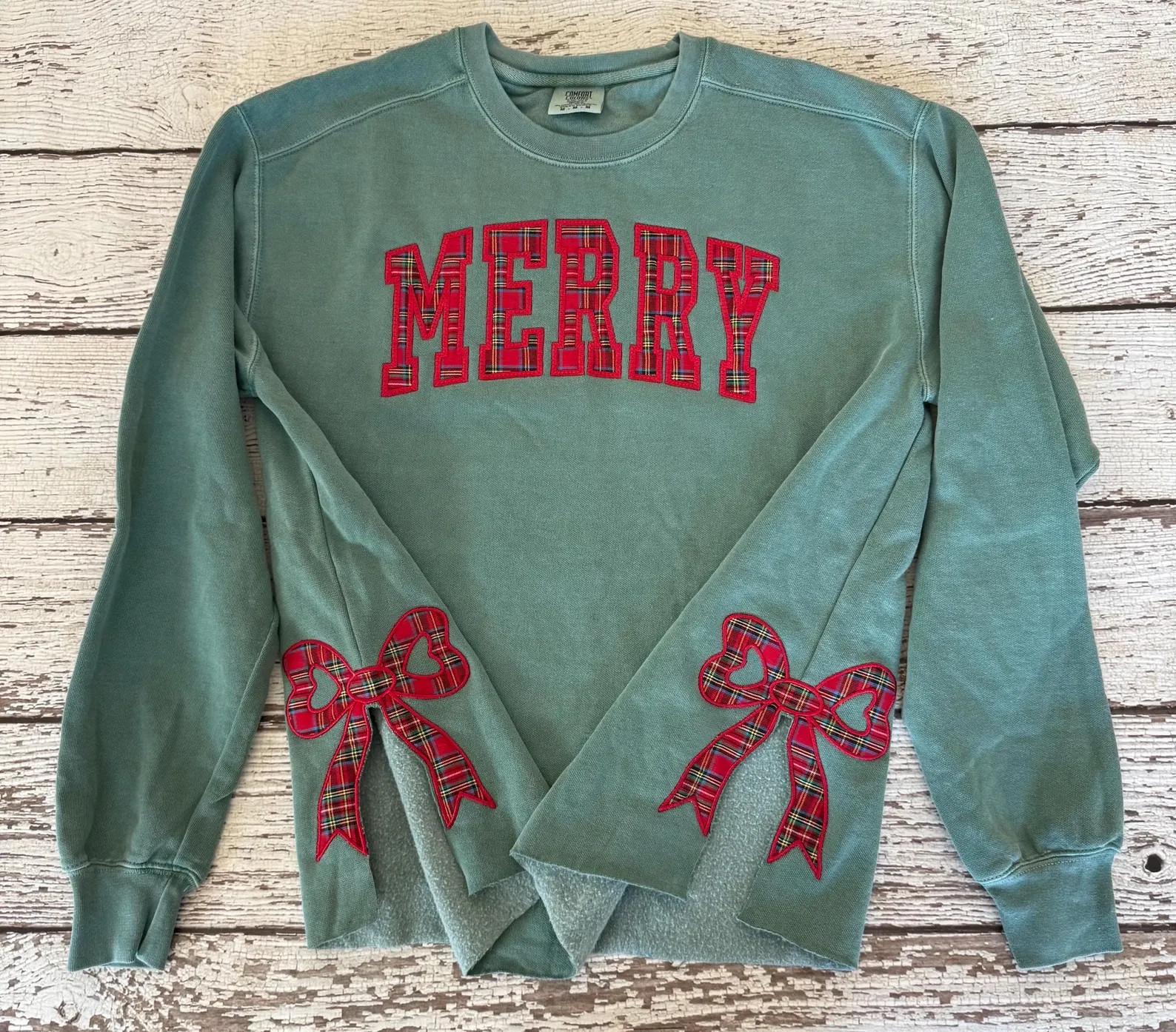 Merry Christmas Appliqué Sweatshirt With Side Bows Christmas Crewneck Comfort Color - Etsy | Etsy (US)