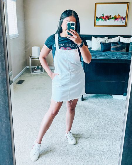 Band tee
Overalls
Overalls dress
Casual style 
Vera sneakers 


#LTKStyleTip #LTKFindsUnder50 #LTKShoeCrush