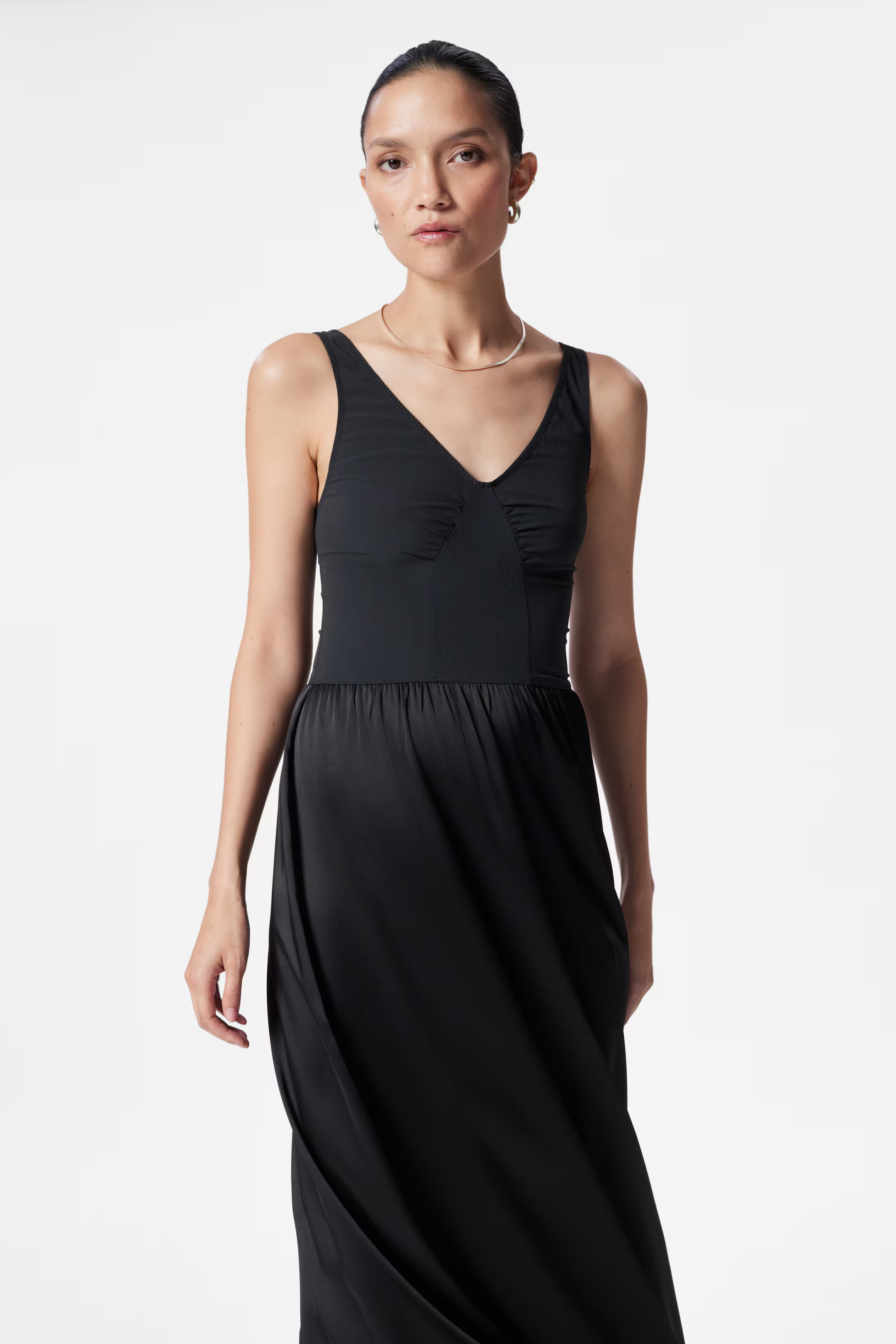 Ärmelloses Midikleid | H&M (DE, AT, CH, NL, FI)