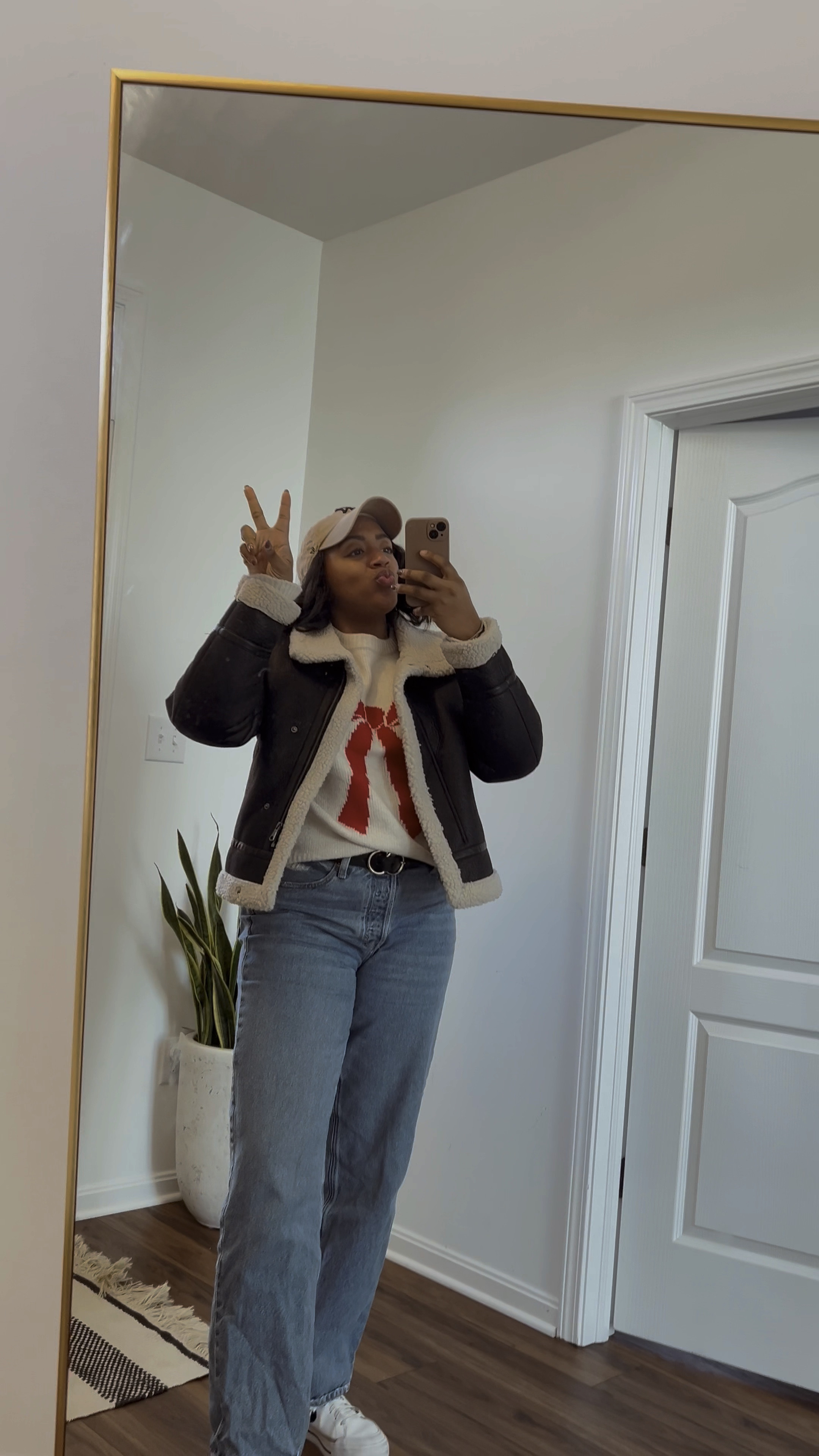 Cozy fall outfit! Linked details! Sweater is oversized, I am wearing a medium. It’s so cozy not itchy at all! 

#LTKFindsUnder50 #LTKHoliday #LTKCyberWeek