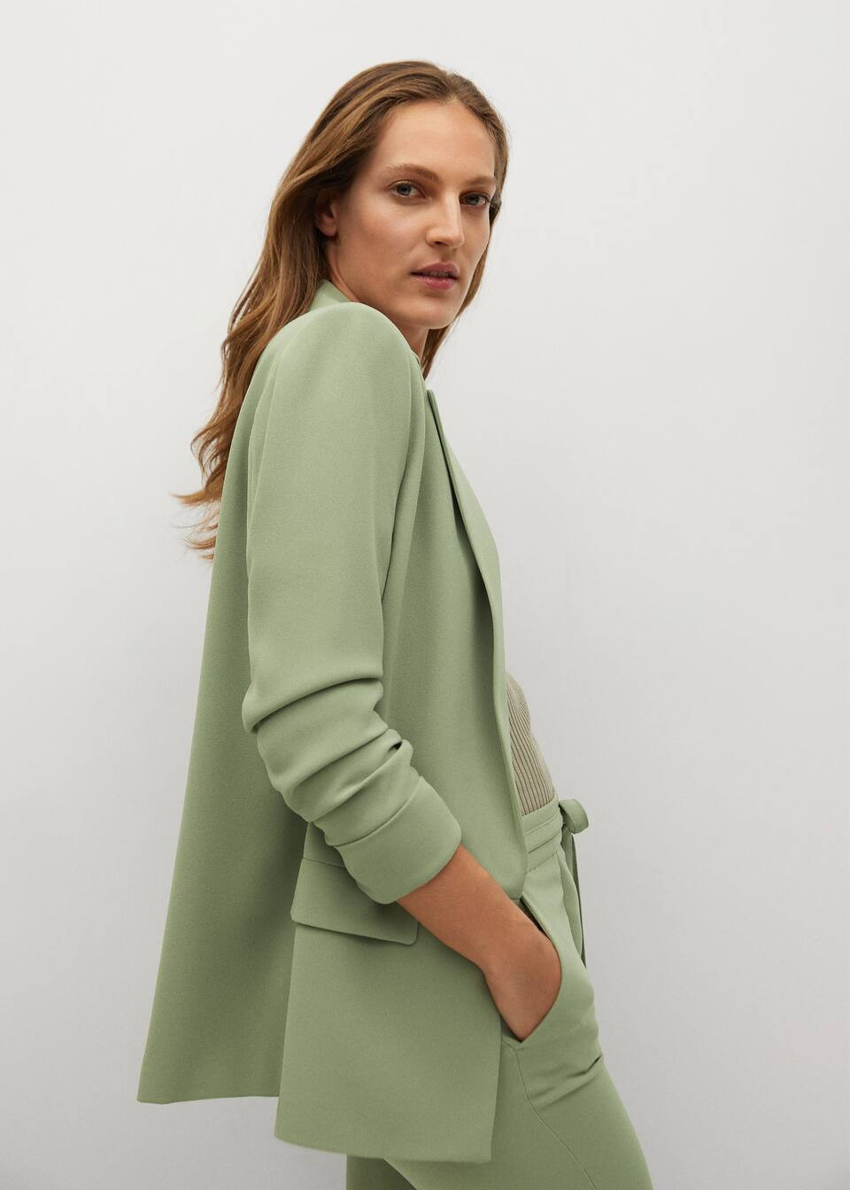 Crepe flowy blazer | MANGO (US)