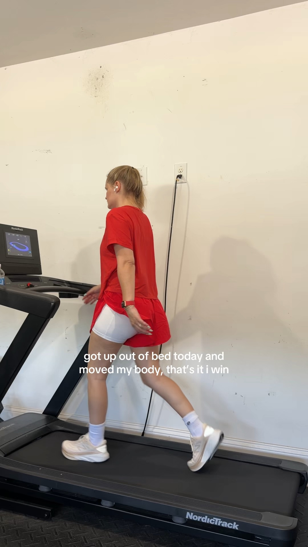 Workout set, matching set, new balance, activewear, old navy

#LTKootd #LTKActive