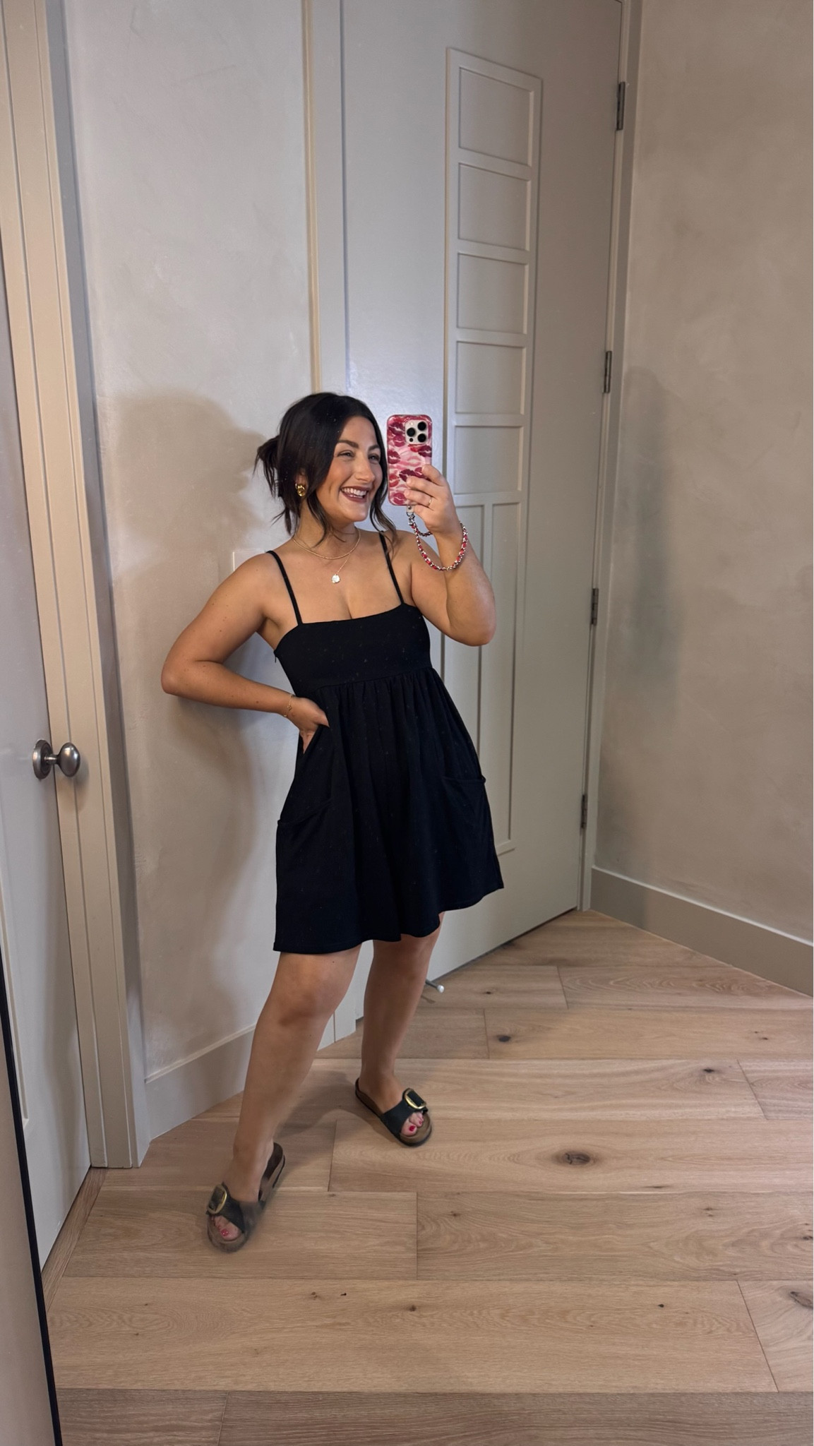 This romper is perfect for the summer! Very comfortable and cute! 

Size small 
(5'0" 140lbs) 
Petite friendly!

#LTKootd #LTKmomlife #LTKPetite
