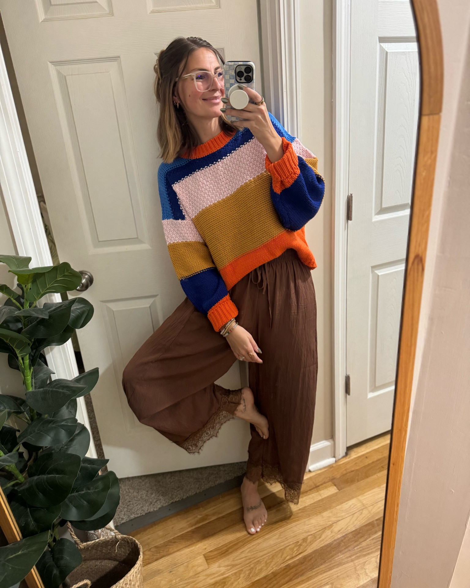 Just a comfy fall mom outfit to tackle the day with. Loving the bold colors but make it fall 🥰

Medium in top and bottom. 135lbs and 5’8”

#LTKootd #LTKgrwm #LTKmomlife
