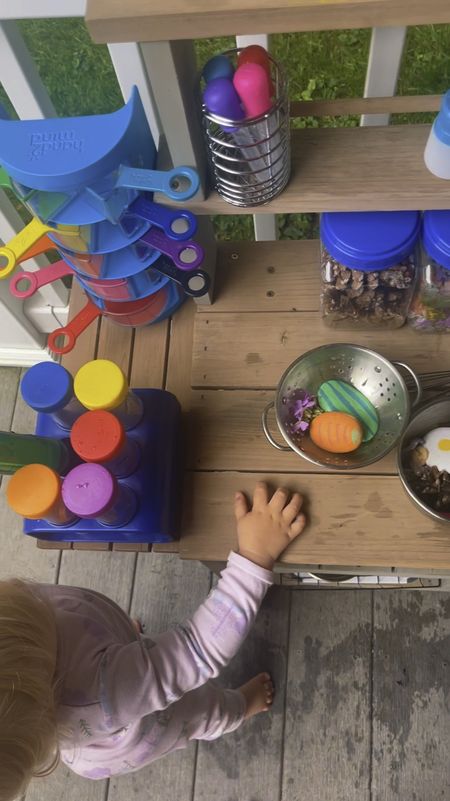 Toddler mud kitchen 🫶🏻

#LTKVideo #LTKKids #LTKFamily