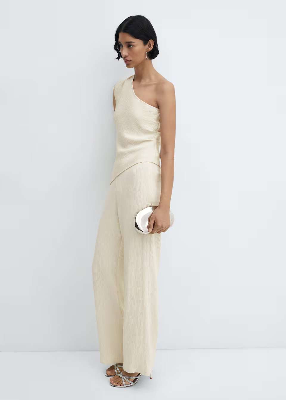 Asymmetrical textured top -  Women | Mango United Kingdom | MANGO (UK)