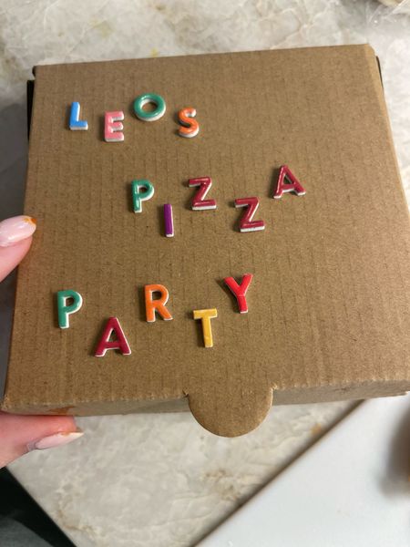 Mini pizza boxes 

#LTKFamily #LTKParties #LTKKids
