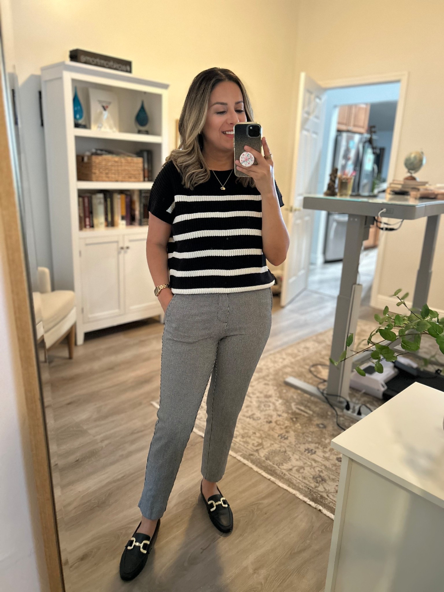 Mixing prints for today’s Office OOTD. A subtle print of houndstooth and stripes. 💼✨ Would you try? 😃

#LTKWorkwear
#officeoutfit #workwearstyle #officeoutfitideas

#LTKStyleTip #LTKPetite #LTKOver40