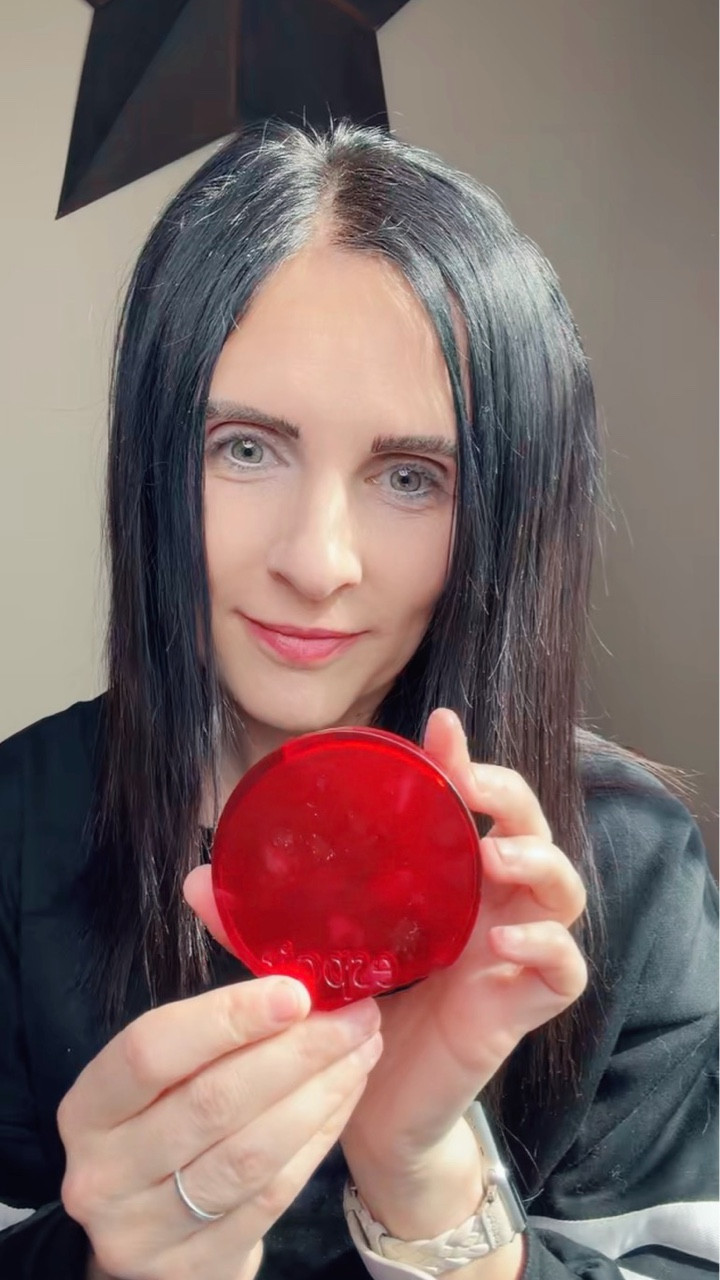 Always on the hunt for a good fountain that makes my skin look flawless. ❤️

#LTKselfcare #LTKBeauty #LTKmorningroutine