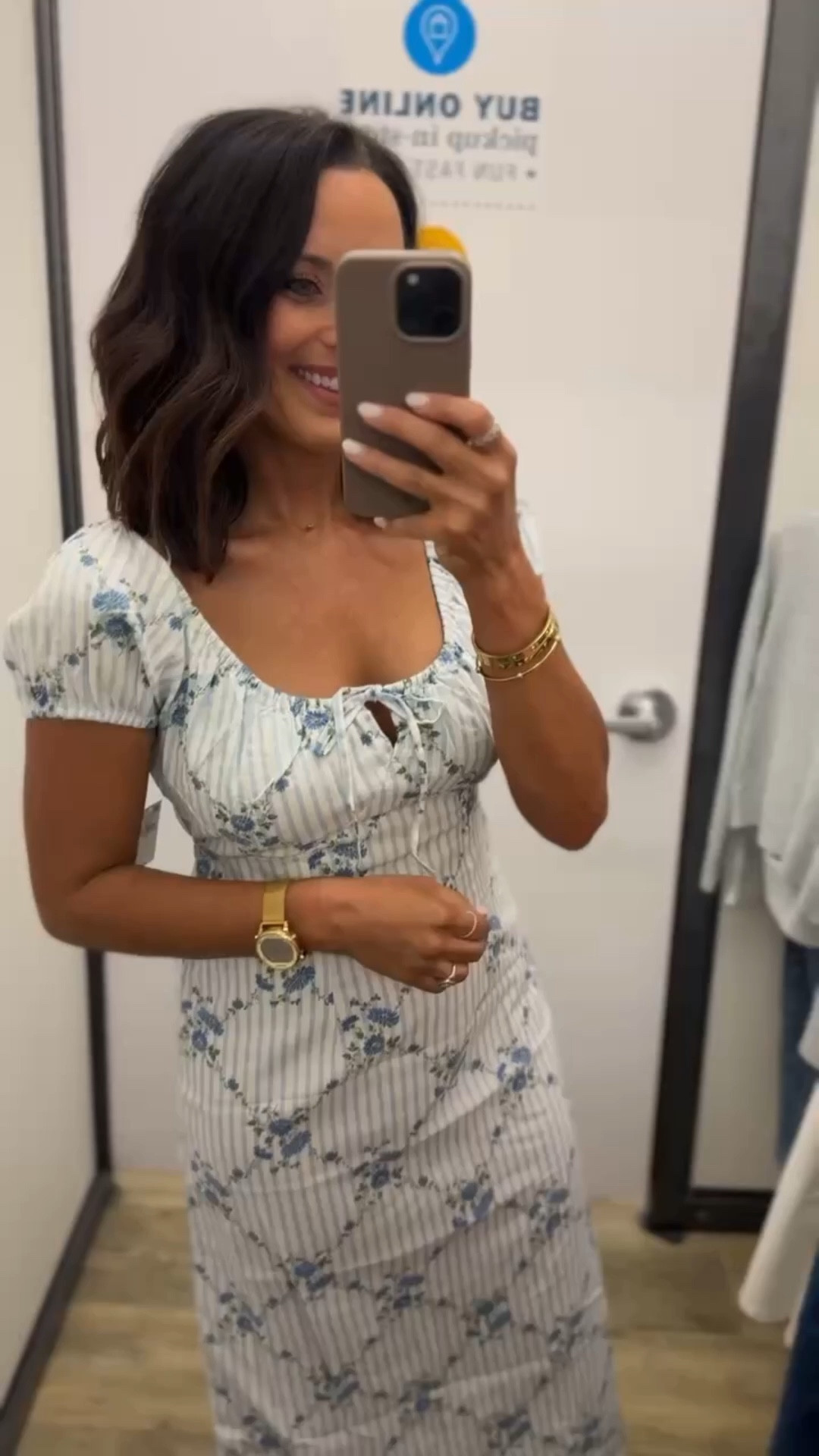 Loving this blue floral pattern for spring 💙 It’s so fresh and feminine, and this dress is such a flattering fit. The best part is this same print comes in several different styles, so there are lots of cute options in this pattern for the season.

#ltkstyle #ltkfinds #springdress #floraldress #springfashion #oldnavystyle #springoutfits #everydaystyle #dressfinds #ltkfashion

#LTKSpringSale #LTKPetite