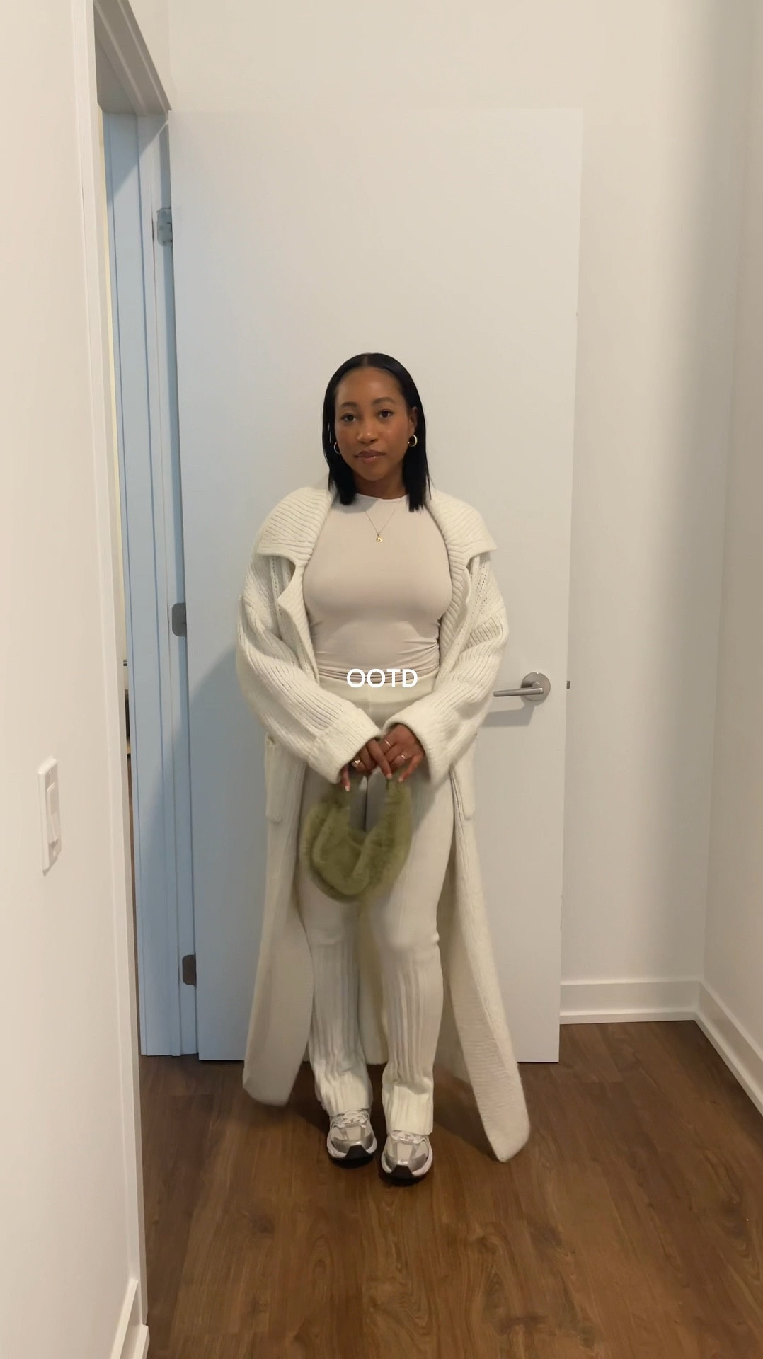 Casual winter ootd ❄️👟🤍

#LTKStyleTip