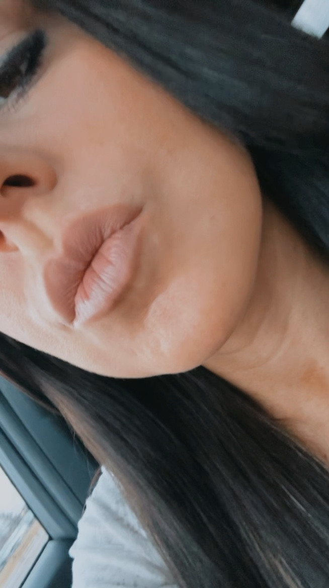 Skin + must have makeup 

#LTKBeauty #LTKFitness #LTKSeasonal