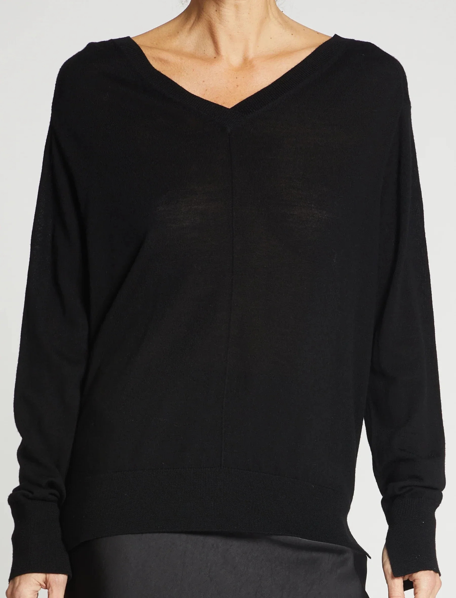 V-Neck Sweater | WEST2WESTPORT
