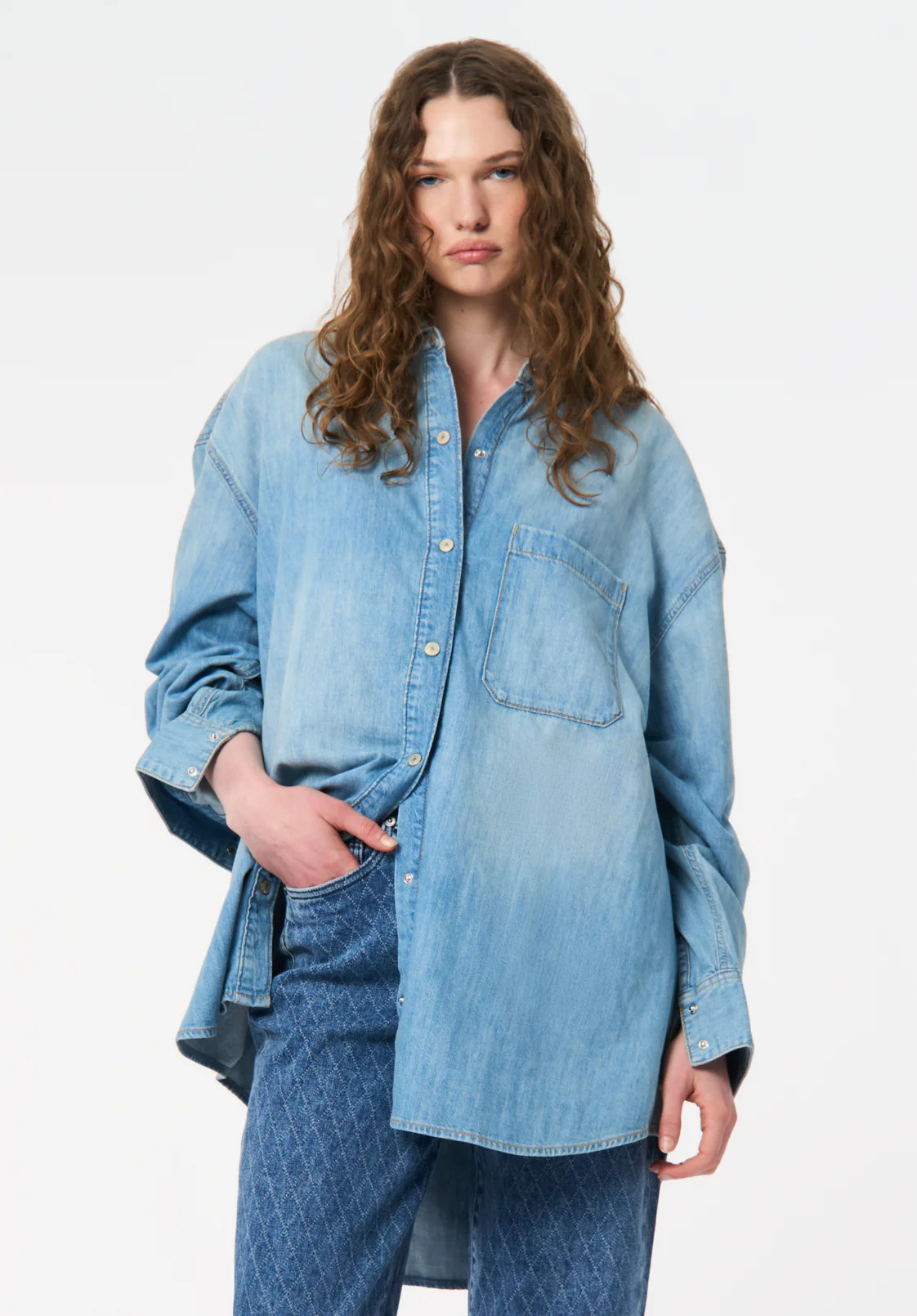 Safiya Oversized Women's Lightweight Denim Shirt, Light Blue - BL16114 | Buffalo David Bitton