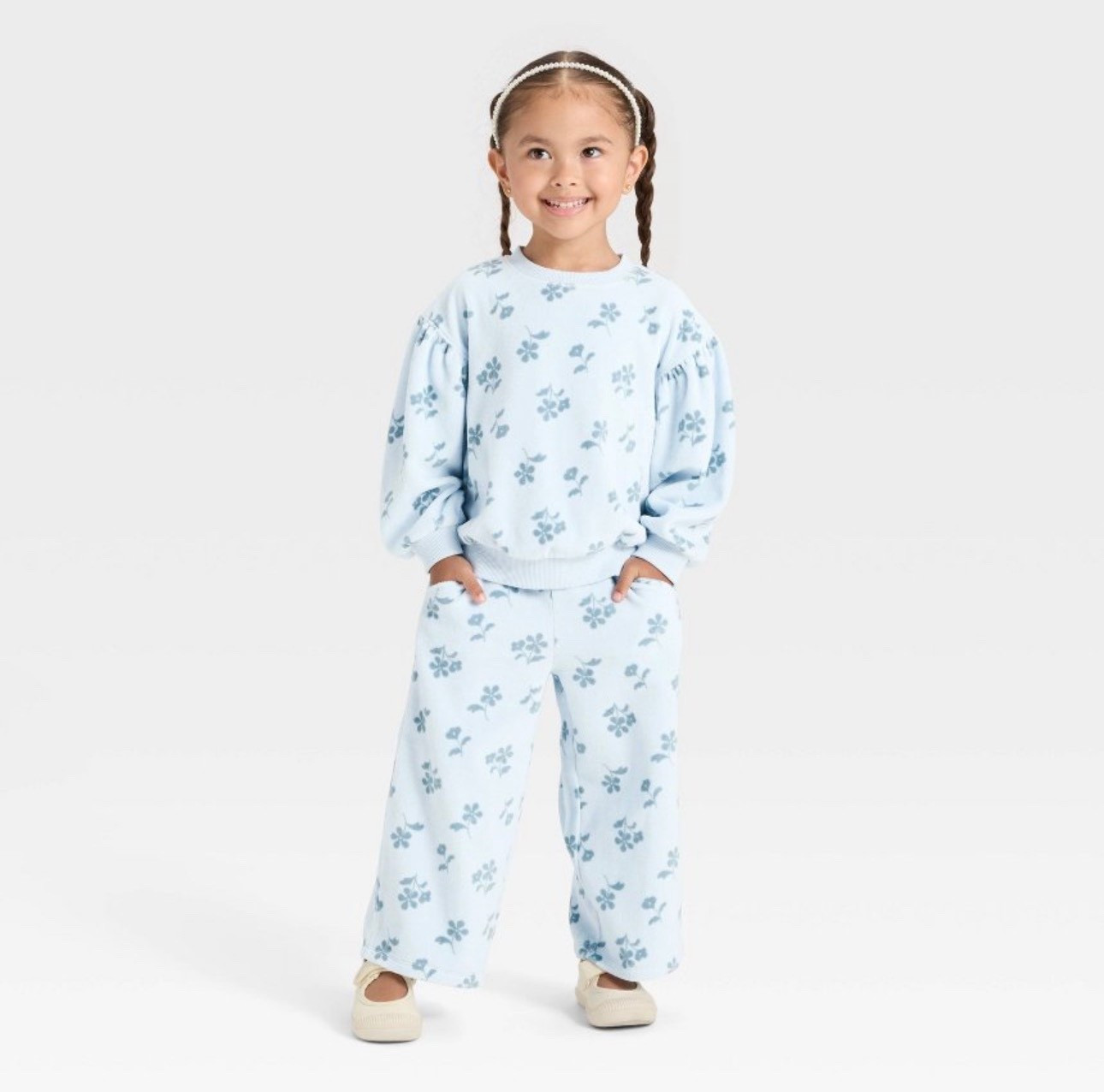 Cutest little girls set on major sale

#LTKFindsUnder50 #LTKKids