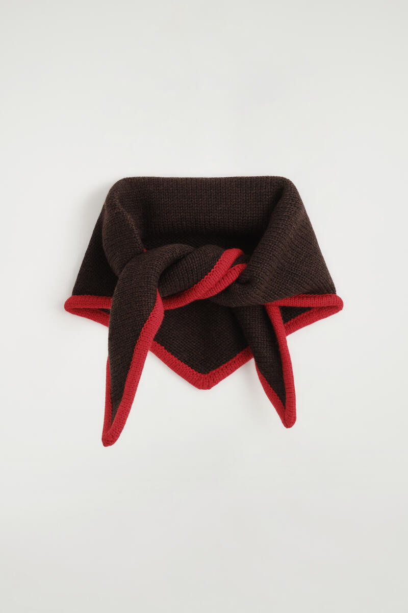 Contrast-Tipped Merino Wool Triangle Scarf | COS (US)