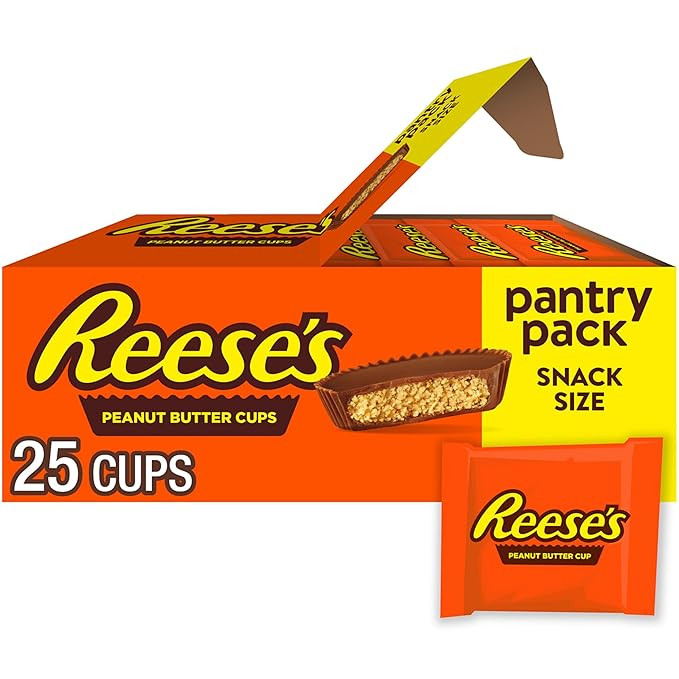 REESE'S Milk Chocolate Snack Size Peanut Butter Cups, Candy Pantry Pack, 13.75 oz (25 Pieces) | Amazon (US)