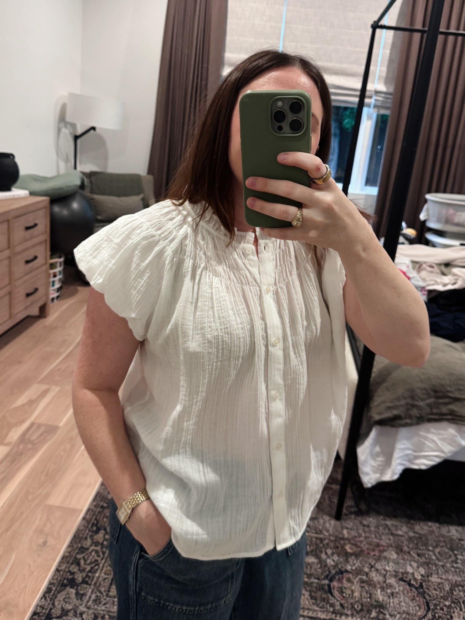 An easy, yet chic top that will go perfect with jeans or shorts. The smocked design is so well done 👏 also comes in green! 

#LTKmomlife #LTKdayinmylife #LTKootd