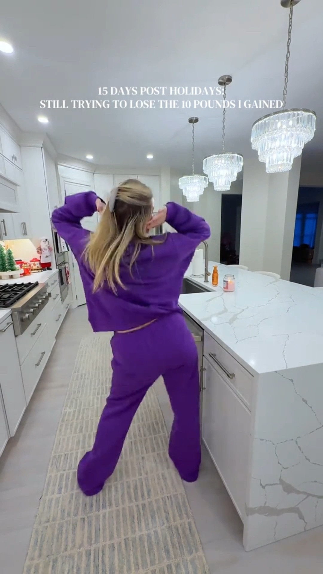 might be less but sure feels like 10😭✨💅🏻 #holidays #newyear #relatable #food #weight

#LTKdayinmylife #LTKootd #LTKfitnessgoals