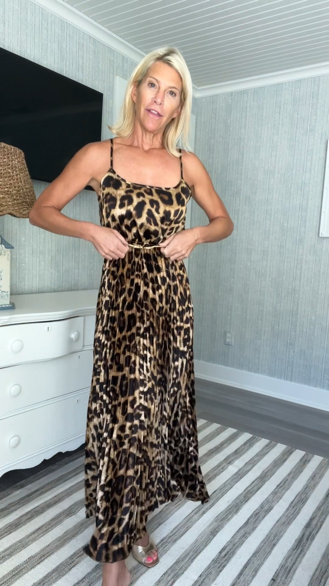 This is no one-hit-wonder!  This dress can be worn soooo many ways. Check it out!  And by the way…leopard is really in :) 🐆

#LTKSaleAlert #LTKFindsUnder100 #LTKOver40