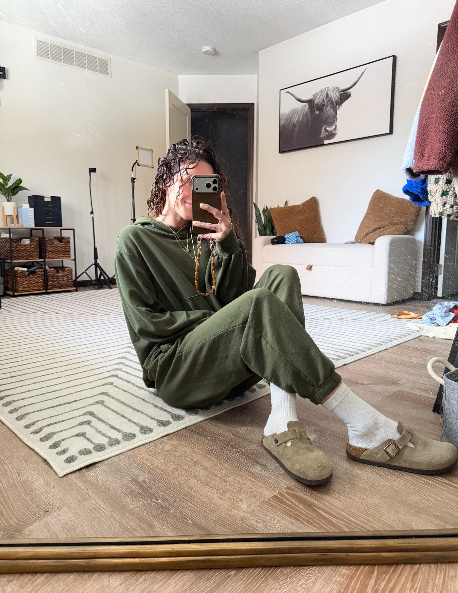 Comfy OOTD
Wearing XS in pants
S in top
#aerie #sale

#LTKootd #LTKmomlife #LTKdayinmylife