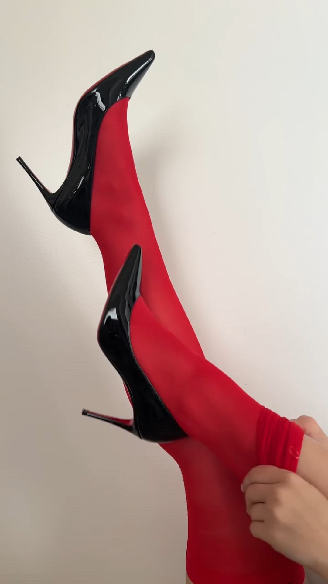 Your valentine called 📞💌 @savagexfenty #savagexfentyambassador