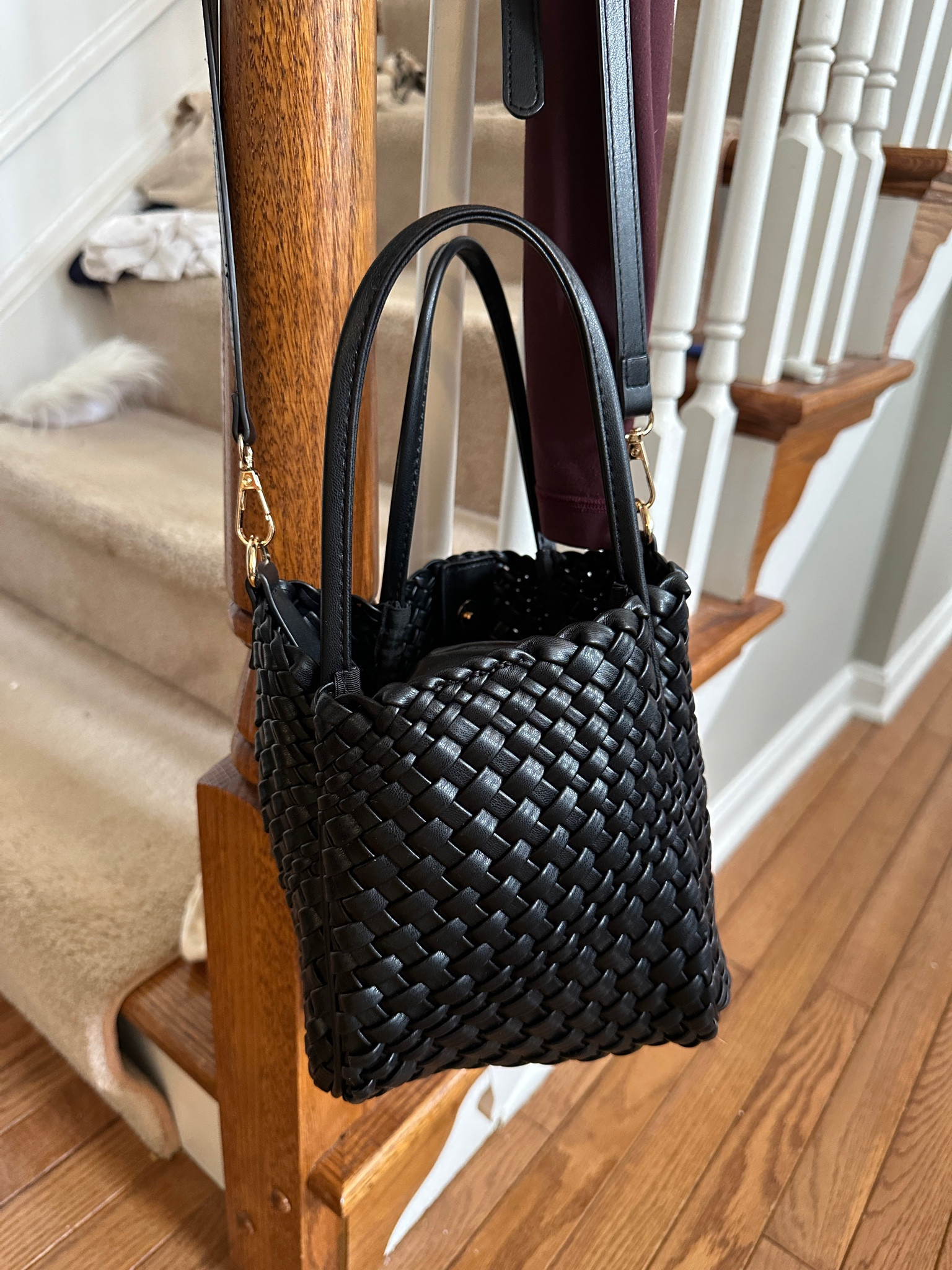 This is my most-worn little purse !!! It’s so much better than my lululemon belt bag 

#LTKFindsUnder50