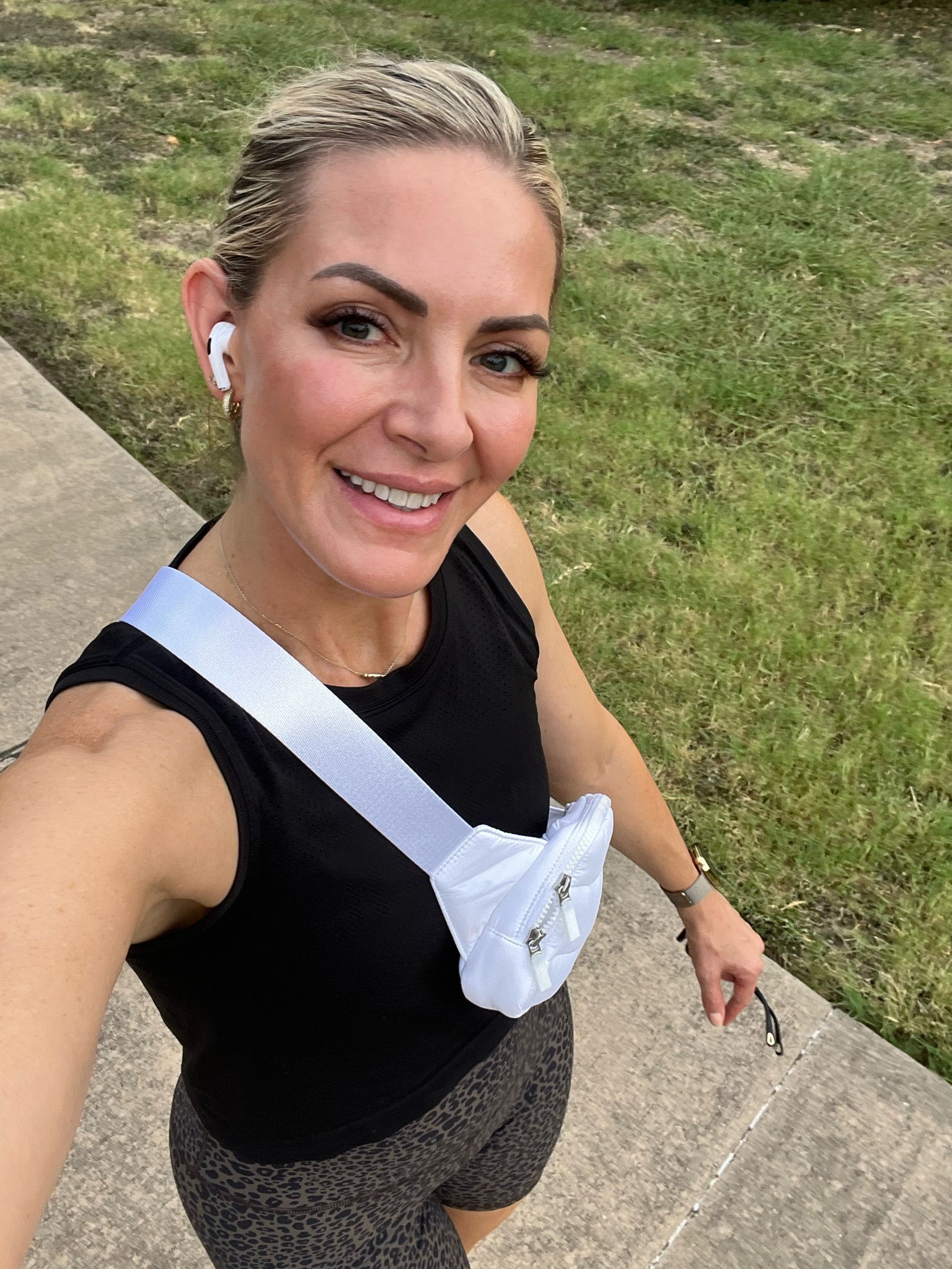 SO READY for warmer weather and long walks outside! 



#LTKOver40 #LTKFitness #LTKActive