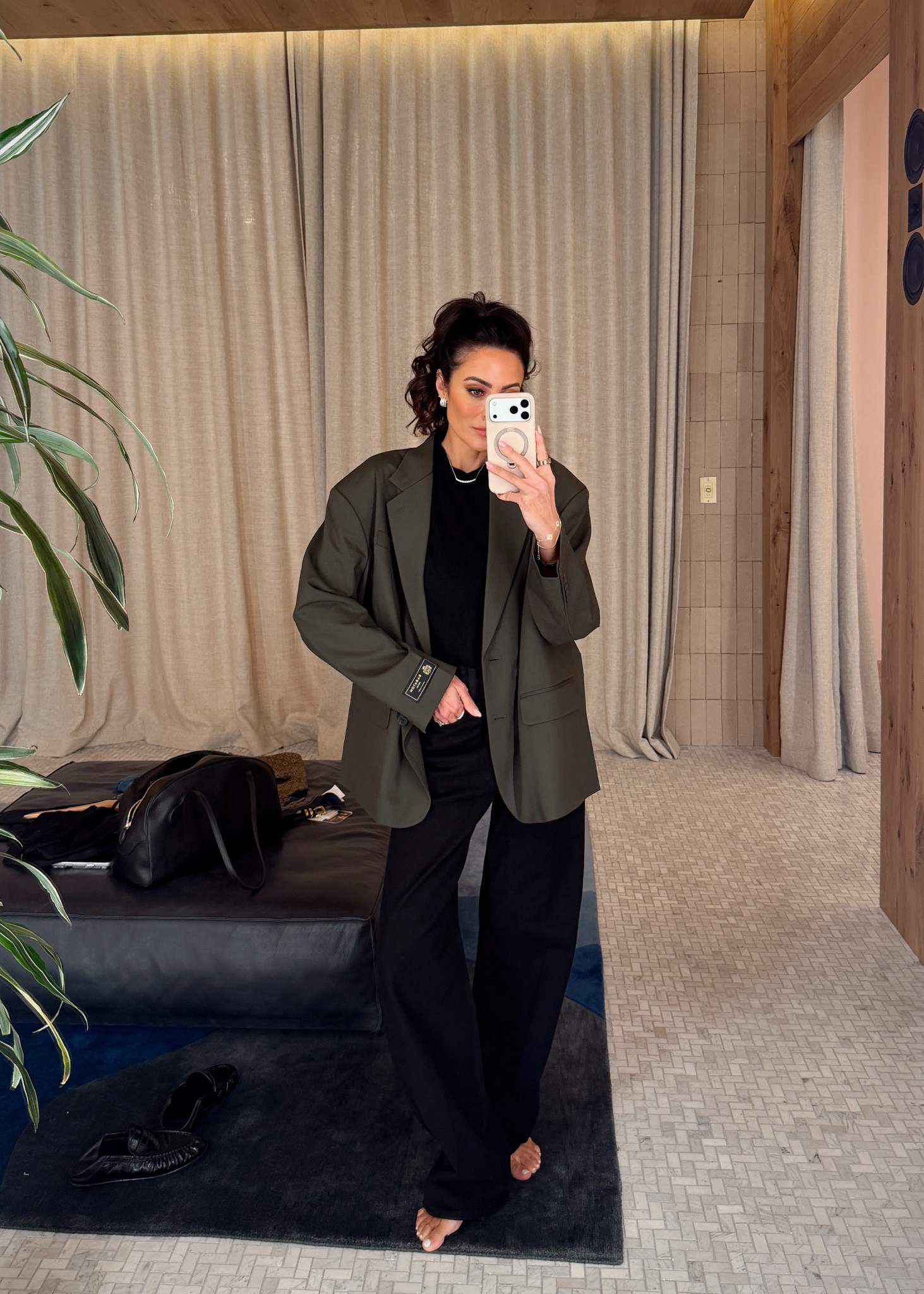 I have this blazer in black and love it, similar to my Frankie Shop but for half the price and it’s on sale! Also let’s talk about this denim, I got so much wear out of my dark wash pair I had to snag them in black!
Blazer XS, runs generous 
Denim, runs big size down 1-2 sizes wearing a 23 

#LTKOver40 #LTKstorytime #LTKSeasonal