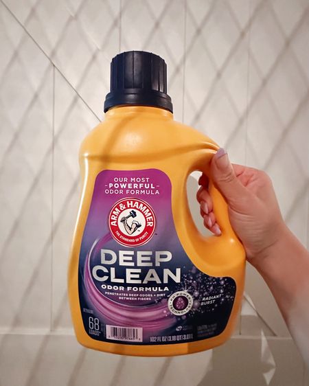 #Ad My little secret weapon for the countless loads of laundry I do every week = Arm & Hammer’s  Deep Clean laundry detergent odor formula. 🧺🫧 Infused with a radiant burst scent leaving your clothes smelling clean and fresh, this is a MUST have ladies…especially for hubby’s stinky gym clothes 👀

@armandhammerlaundry #AHDeepClean #DeepClean #ArmandHammerPartner  #TikTokMadeMeBuyIt

