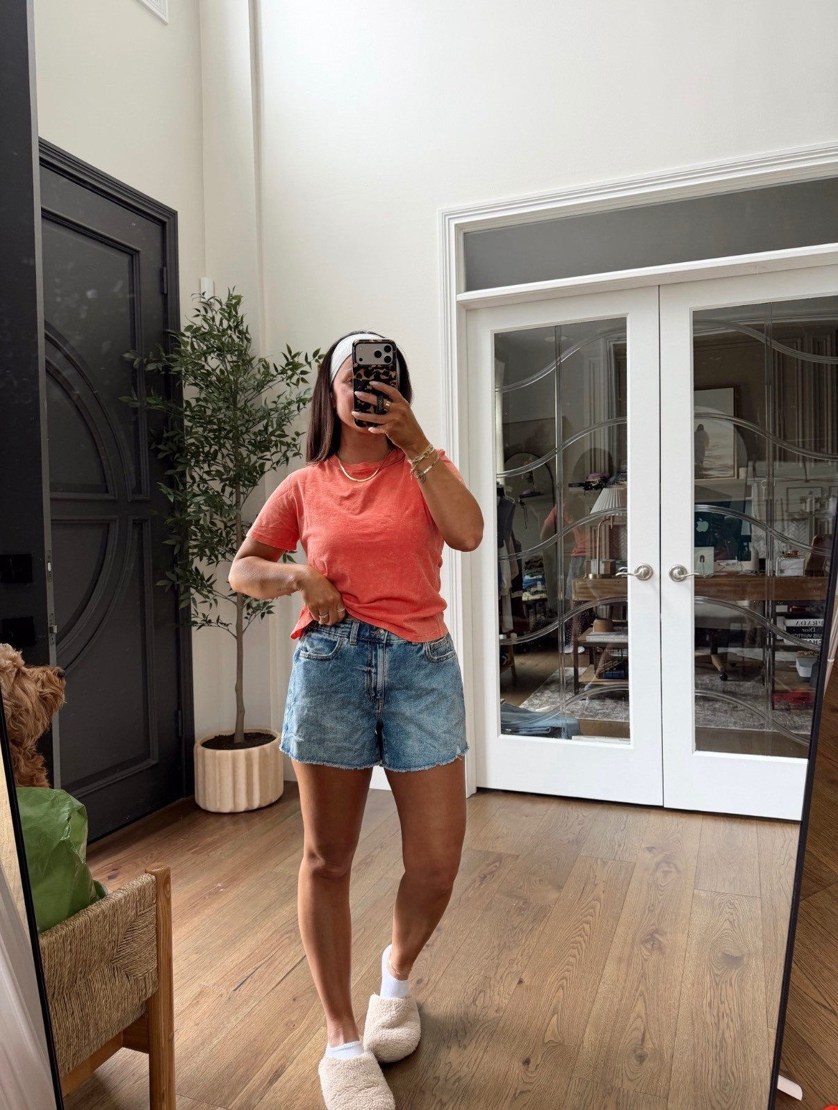 Blood orange tshirt and jean shorts from Aerie 🍑🧡

#LTKootd #LTKSeasonal #LTKgrwm