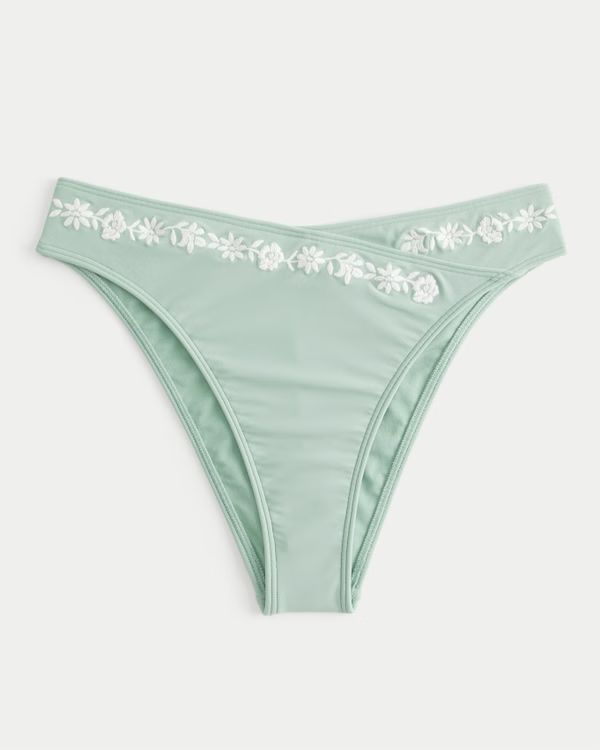 Women's Curvy Embroidered High-Leg High-Waist Cheeky Bikini Bottom | Women's Swimwear | Hollister... | Hollister (US)
