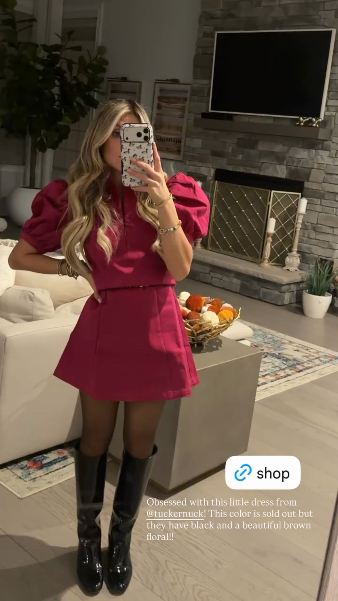 Obsessed with this little dress from @tuckernuck! This color is sold out but they have black and a beautiful brown floral!!