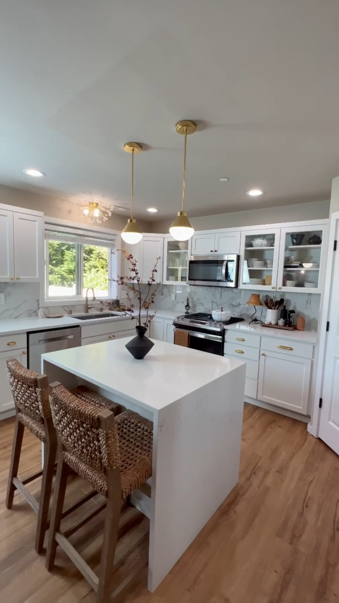 ✨ Cozy Kitchen Fall Refresh ✨
Transform your kitchen into a warm autumn escape 🍂 From rustic accents to pumpkin touches, these simple swaps make your space feel festive and inviting for the season.


#LTKhome #LTKseasonal #FallKitchenDecor #FallVibes #CozyHome #AutumnDecor #PumpkinDecor #NeutralFallDecor #FallTablescape #SeasonalDecor #LTKhomefinds #LTKfall #KitchenStyling #ModernFarmhouseDecor


#LTKStyleTip #LTKSeasonal #LTKHome